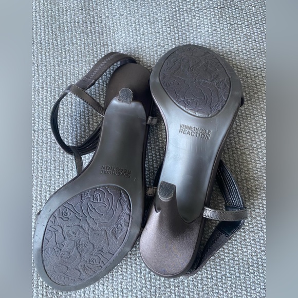 Kenneth Cole Women Heels - Picture 5 of 5